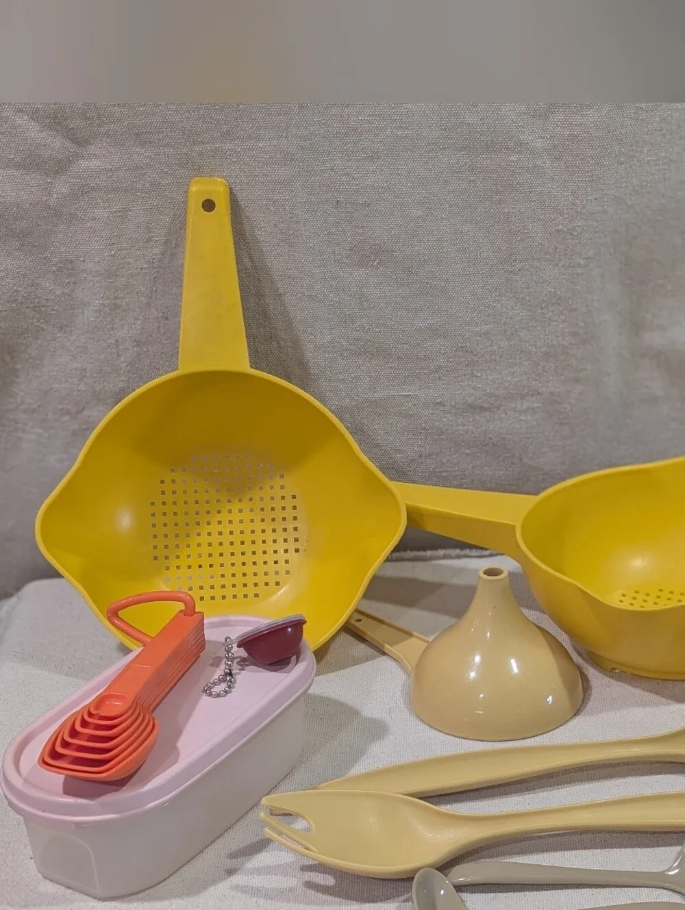 Vintage Tupperware Assortment Bundle 11 pcs 70s 80s grannycore retro nostalgia